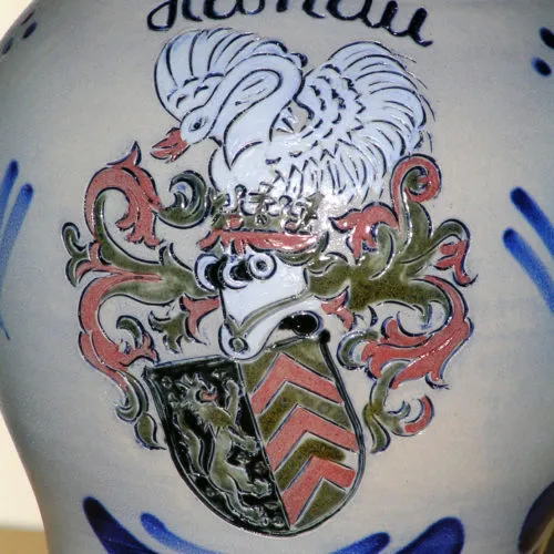 Hanau-red-I--500x500